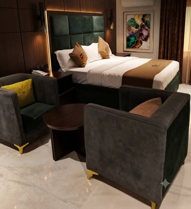Executive Suite room at Craycaston Hotels & Suites